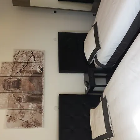 Brand New In The Center Otel 3*