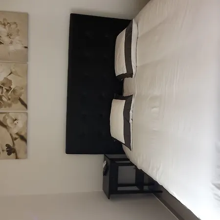 Otel Brand New In The Center