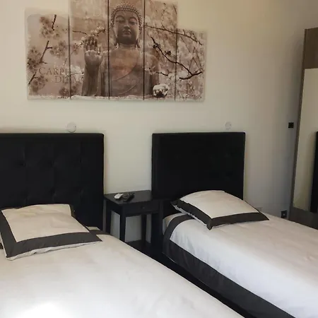 Brand New In The Center Otel 3*